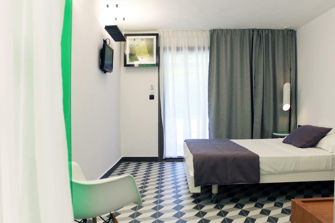 Despotiko Apt. Hotel & Suites توروني الغرفة الصورة